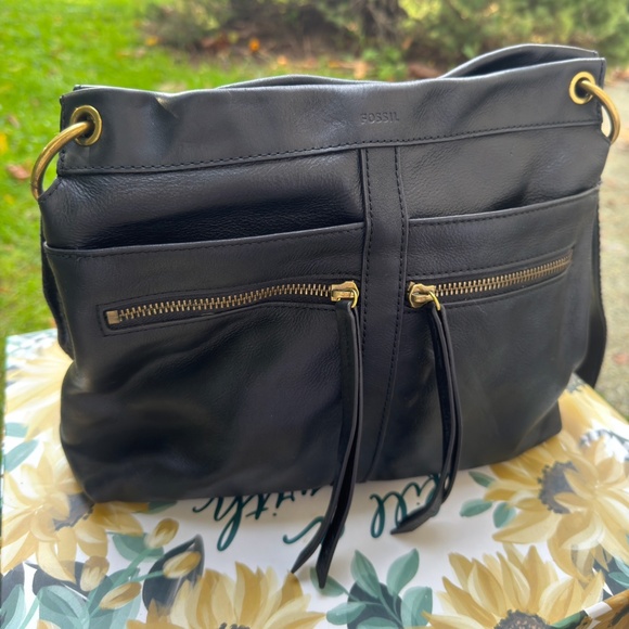 Fossil Crossbody Bag Purse Black Leather Gold Hardware - Picture 1 of 6